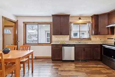 1084 3rd Street E, Saint Paul, MN 55106 - Photo 7