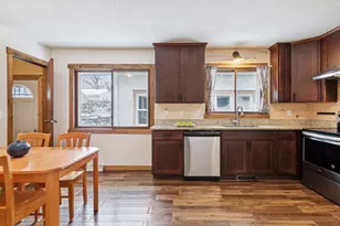 1084 3rd St E, Saint Paul, MN 55106 - Photo 7