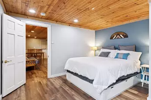 1084 3rd St E, Saint Paul, MN 55106 - Photo 25