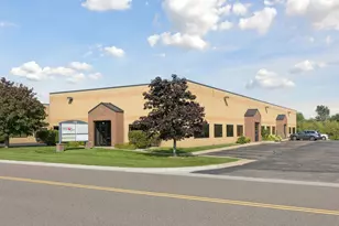 533 Hayward Ave N, Oakdale, MN 55128 - Photo 1