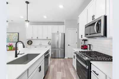 4876 Avery Court, Eagan, MN 55123 - Photo 9