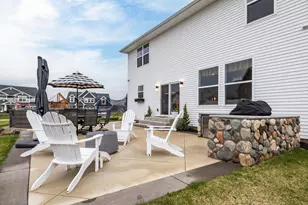 6439 Alvina Ct, Inver Grove Heights, MN 55077 - Photo 45