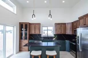 6810 32nd St S, Fargo, ND 58104 - Photo 9