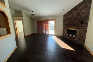 2005 Great Oaks Dr, Burnsville, MN 55337 - Photo 11