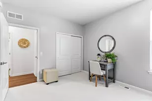 4648 Benjamin Pl, Woodbury, MN 55129 - Photo 27