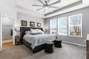 4648 Benjamin Pl, Woodbury, MN 55129 - Photo 19