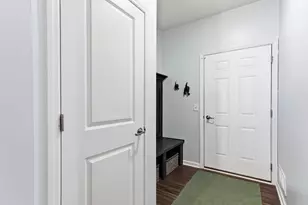 4648 Benjamin Pl, Woodbury, MN 55129 - Photo 29