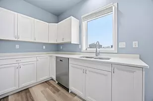 3433 18th St S, Moorhead, MN 56560 - Photo 7