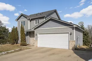 4190 Braddock Trail, Eagan, MN 55123 - Photo 3