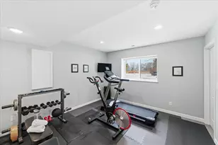 3721 Strawberry Ln, Chanhassen, MN 55331 - Photo 45