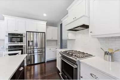 3721 Strawberry Lane, Chanhassen, MN 55331 - Photo 25