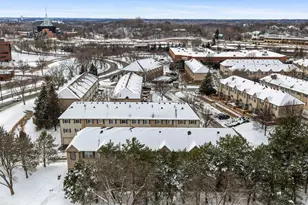 6572 Regency Ln, Eden Prairie, MN 55344 - Photo 7