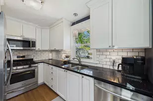 2916 W 60th St, Minneapolis, MN 55410 - Photo 9