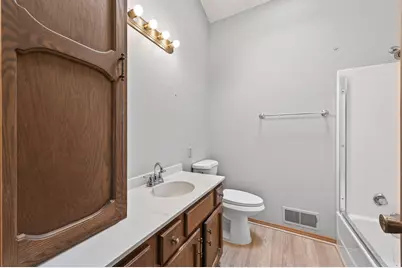 8909 42nd Street N, Lake Elmo, MN 55042 - Photo 15