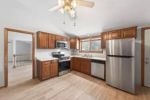 8909 42nd St N, Lake Elmo, MN 55042 - Photo 11