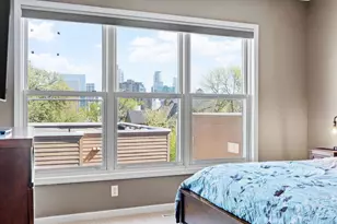 222 Ridgewood Ave, Minneapolis, MN 55403 - Photo 37