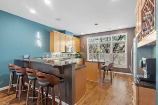 222 Ridgewood Ave, Minneapolis, MN 55403 - Photo 15