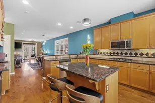 222 Ridgewood Ave, Minneapolis, MN 55403 - Photo 17