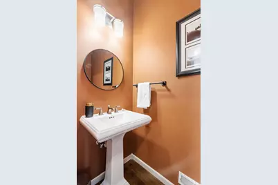 222 Ridgewood Avenue, Minneapolis, MN 55403 - Photo 31