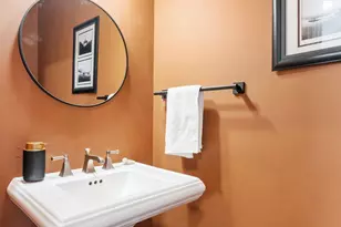 222 Ridgewood Ave, Minneapolis, MN 55403 - Photo 31