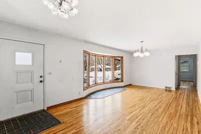 10406 Harriet Avenue S, Bloomington, MN 55420 - Photo 5