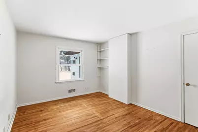 10406 Harriet Avenue S, Bloomington, MN 55420 - Photo 11