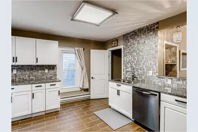 955 Bradley Street, Saint Paul, MN 55130 - Photo 11