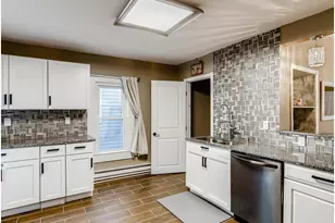 955 Bradley St, Saint Paul, MN 55130 - Photo 11