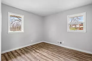 4105 Lowry Ave N, Robbinsdale, MN 55422 - Photo 9