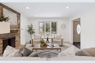 972 Lydia Drive W, Roseville, MN 55113 - Photo 9