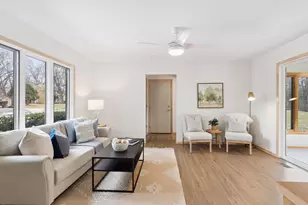 972 Lydia Dr W, Roseville, MN 55113 - Photo 27