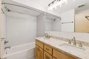 972 Lydia Dr W, Roseville, MN 55113 - Photo 45