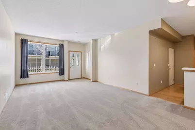 892 Braunworth Court, Chaska, MN 55318 - Photo 9