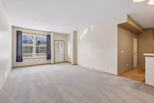 892 Braunworth Ct, Chaska, MN 55318 - Photo 9