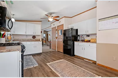 100 NW 10th Street, Grand Rapids, MN 55744 - Photo 15