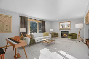 1136 County Rd C2 W, Roseville, MN 55113 - Photo 9