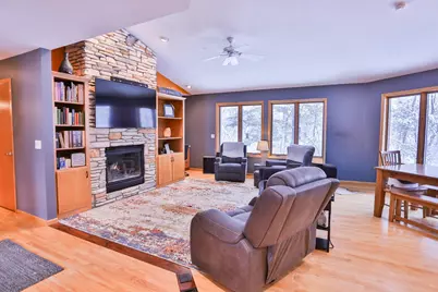 W10439 880th Avenue, River Falls, WI 54022 - Photo 13