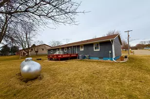 201 Main Ave, Chandler, MN 56122 - Photo 3