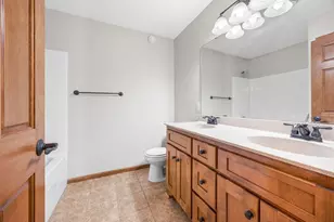 1069 Symphony Ln, Chaska, MN 55318 - Photo 25