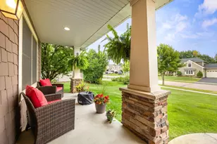 1069 Symphony Ln, Chaska, MN 55318 - Photo 3