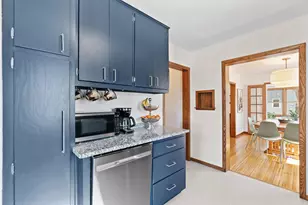 210 1st Street E, Chaska, MN 55318 - Photo 23