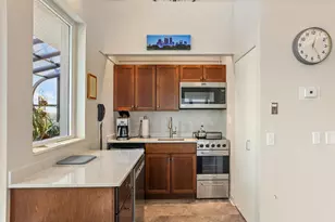 7600 Golden Valley Rd, Golden Valley, MN 55427 - Photo 21