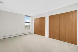 7600 Golden Valley Rd, Golden Valley, MN 55427 - Photo 11