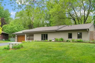 9069 Jeffery Ave S, Cottage Grove, MN 55016 - Photo 5