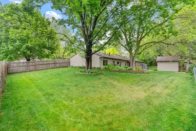 9069 Jeffery Avenue S, Cottage Grove, MN 55016 - Photo 11