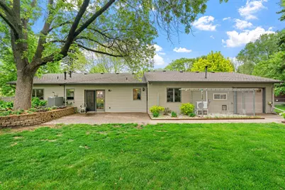 9069 Jeffery Avenue S, Cottage Grove, MN 55016 - Photo 9