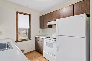 8101 Yates Ave N, Brooklyn Park, MN 55443 - Photo 7