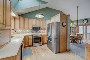 2715 Cherry Blossom Ln, Menomonie, WI 54751 - Photo 5