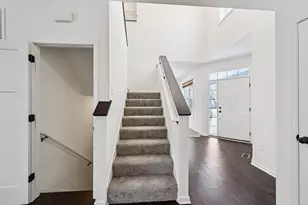 1442 Pebble Beach Dr, Woodbury, MN 55129 - Photo 9