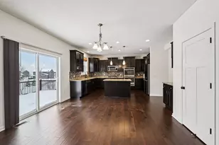 1442 Pebble Beach Dr, Woodbury, MN 55129 - Photo 21